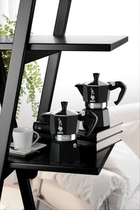 Cafeteira Italiana Bialetti Moka Express Preta 3 e 6 Xícaras