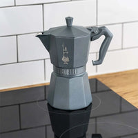 Cafeteira Italiana Bialetti Moka Exclusive Induction Cinza